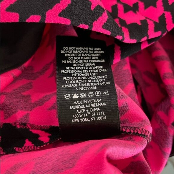 Alice+Olivia Houndstooth Pink Chic Mini Flare Pants Designer Luxury Career - Picture 10 of 12